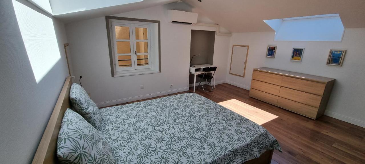 Loft 80M2 En Plein Coeur De La Vieille Ville 3 Etoiles Toulon Exterior photo