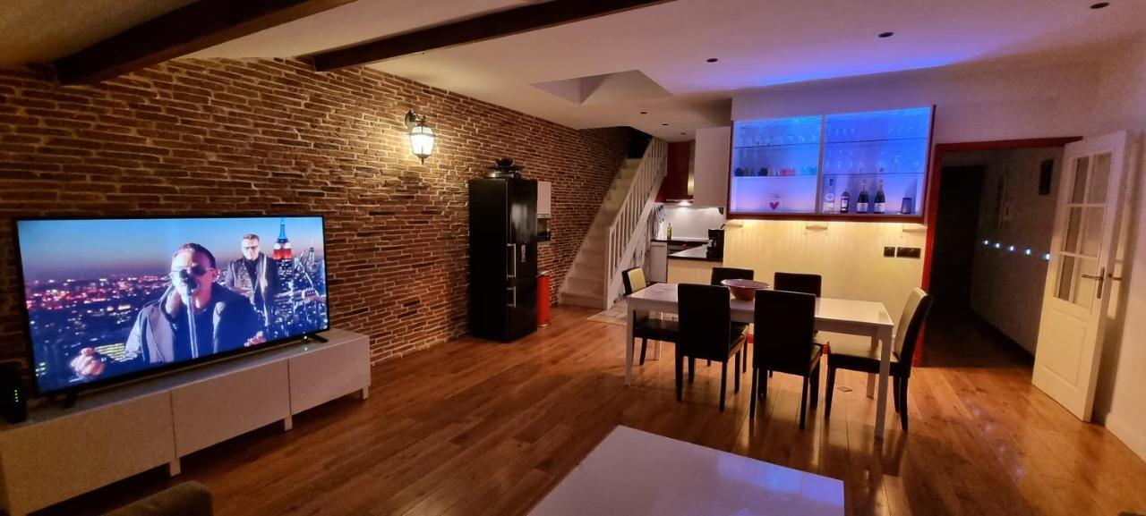 Loft 80M2 En Plein Coeur De La Vieille Ville 3 Etoiles Toulon Exterior photo